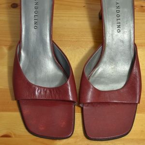 Red Bandolino slides